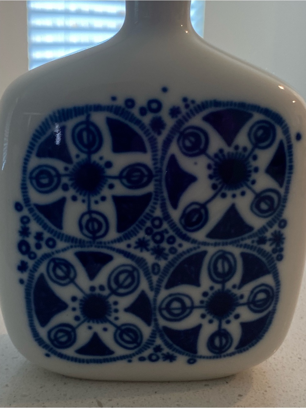 PORSGRUND PORCELAIN
BUD VASE MADE IN NORWAY SCANDINAVIAN ART
POTTERY - Picture 3 of 6